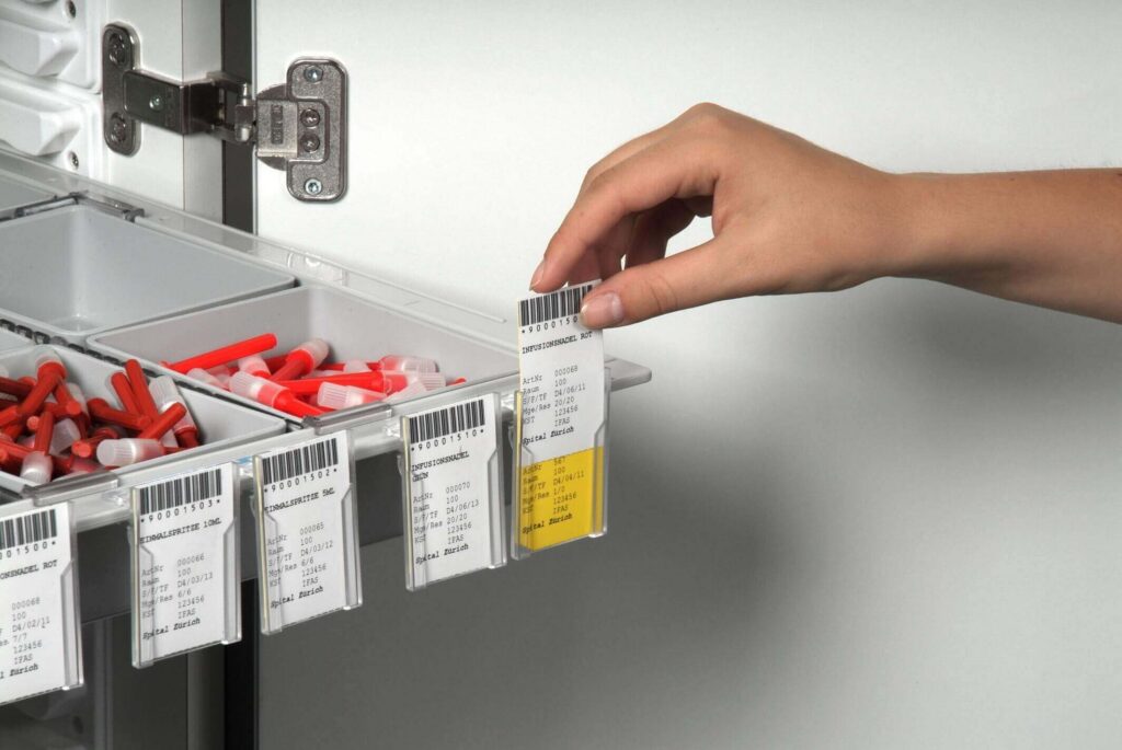 Schrank- und Modulversorgung